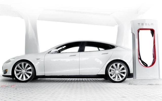 電動車自駕系統，特斯拉棄Mobileye採Nvidia