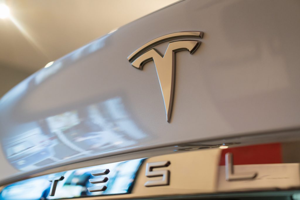 特斯拉將調整全球超級充電站充電價格，車主錯愕